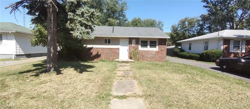 1738 W 21st St, Lorain, OH, 44052-4235 | Card Image