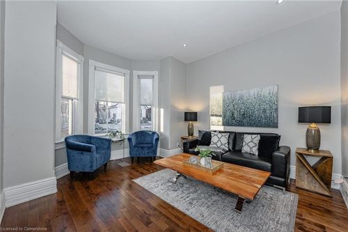 103 Surrey St E, Guelph, ON, N1H3P7 | Card Image