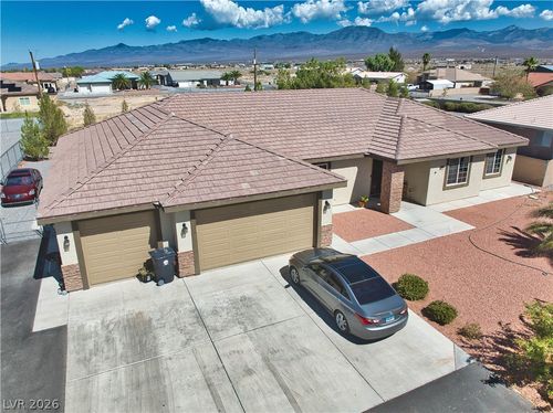 800 E Jaybird St, Pahrump, NV, 89048-3539 | Card Image