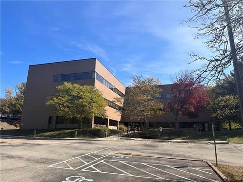 800 Regis Ave, West Mifflin, PA, 15236-1435 | Card Image