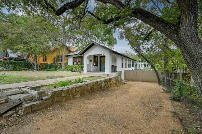 510 Academy Dr, House other with 3 bedrooms, 3 bathrooms and 2 parking in Austin TX | Image 23