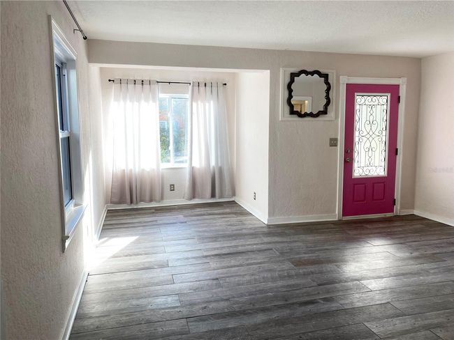 332 Buena Vista Dr S, House other with 2 bedrooms, 1 bathrooms and null parking in DUNEDIN FL | Image 4