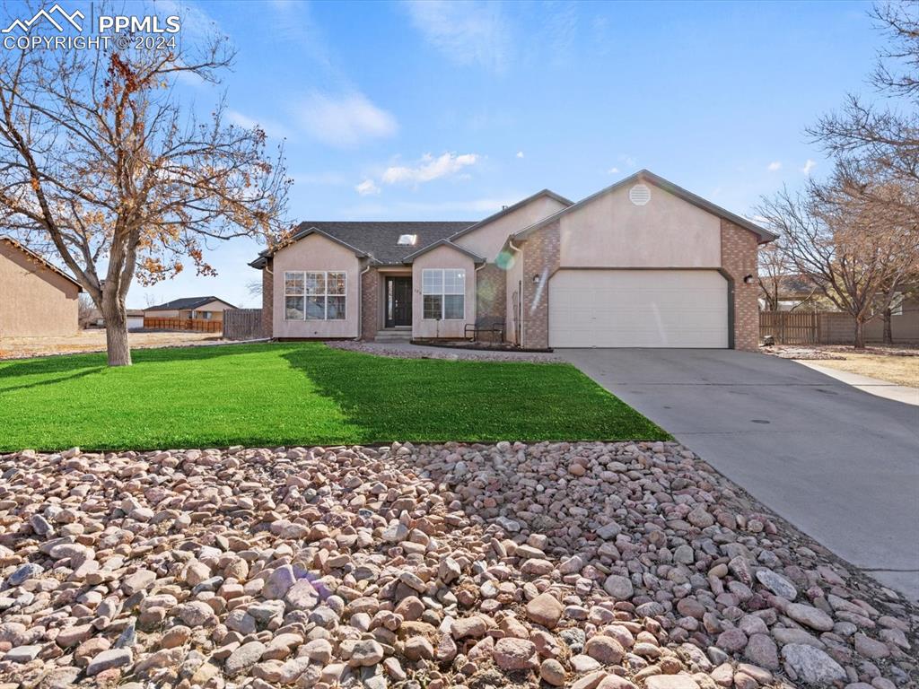 Golfwood Dr, Pueblo, CO 81007