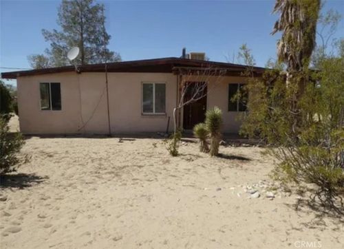 9455 Blackhawk Trl, Lucerne Valley, CA, 92356-9556 | Card Image