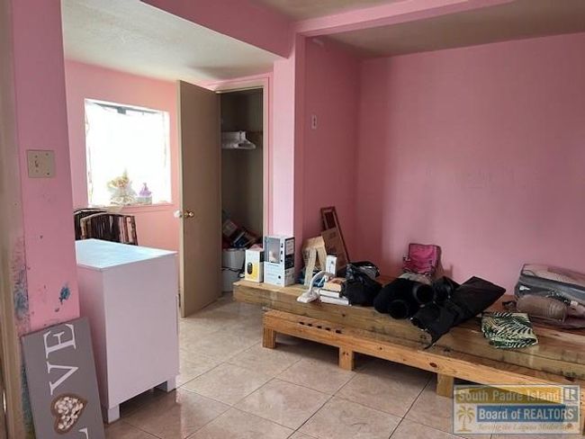 909 N Shore Dr, House other with 3 bedrooms, 2 bathrooms and null parking in Port Isabel TX | Image 6
