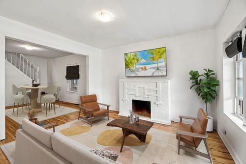 6337 S Rockwell St, Chicago, IL, 60629-1631 | Card Image