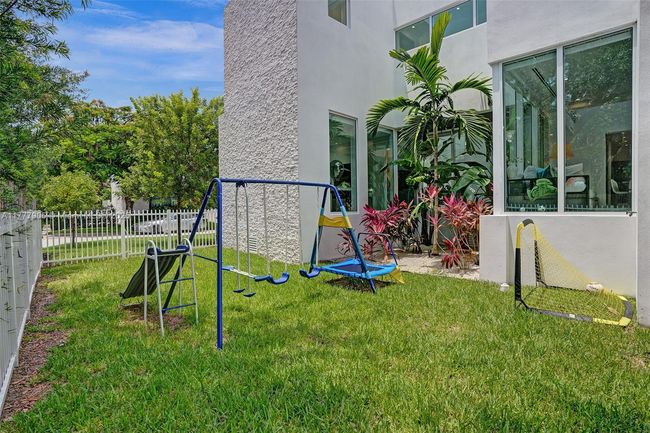 201 Buttonwood Dr, House other with 5 bedrooms, 7 bathrooms and null parking in Key Biscayne FL | Image 77