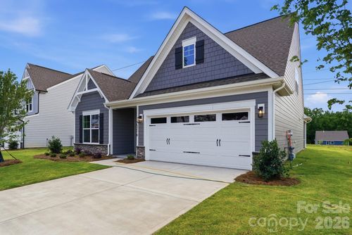 15216 First Broad Dr, Huntersville, NC, 28078-1318 | Card Image