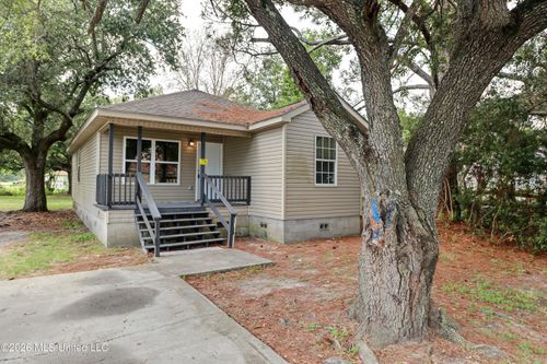2001 43rd Ave, Gulfport, MS, 39501-4129 | Card Image
