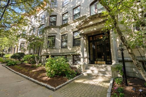 apt-3-140 Fuller St, Brookline, MA, 02446-5777 | Card Image