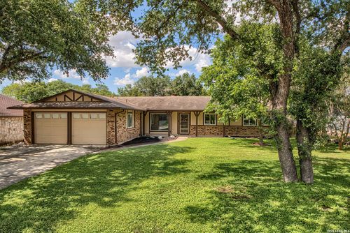 4627 Barhill St, San Antonio, TX, 78217-1406 | Card Image
