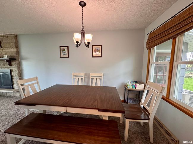 940 Memorial Dr, House other with 3 bedrooms, 2 bathrooms and null parking in Macomb IL | Image 7