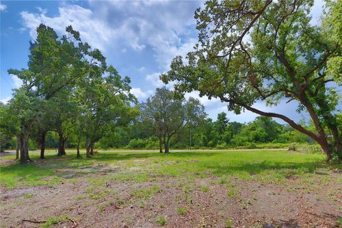 1704 W Perio St, TAMPA, FL, 33612-7619 | Card Image