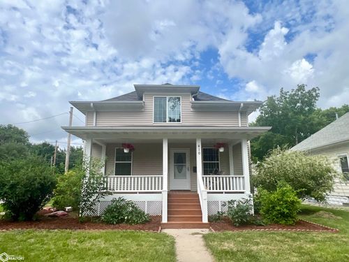 810 S 2nd St, Fairfield, IA, 52556-3607 | Card Image
