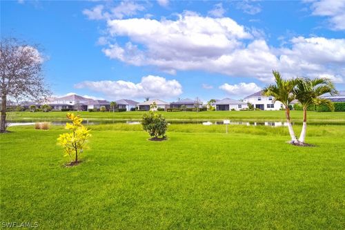 2275 Dancy St, NAPLES, FL, 34120-5638 | Card Image