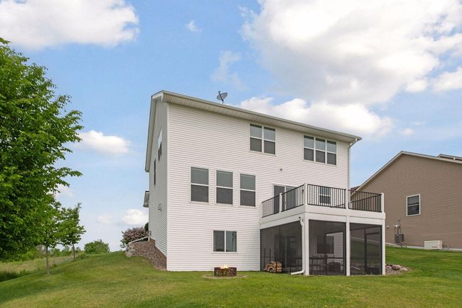 Rear view of the home | Image 52