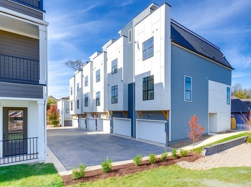 d-110 Myrtle St, Nashville, TN, 37206 | Card Image