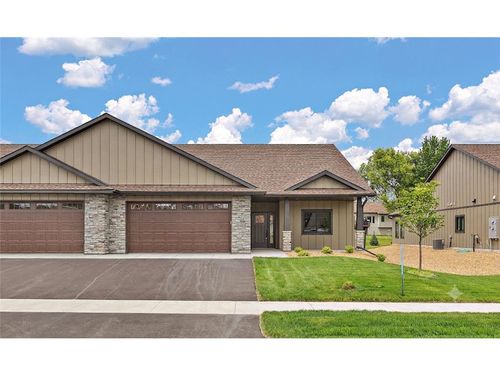 1043 Legend Lane, RIVER FALLS, WI, 54022 | Card Image