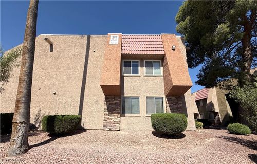 423-4431 Alexis Dr, Las Vegas, NV, 89103-8719 | Card Image