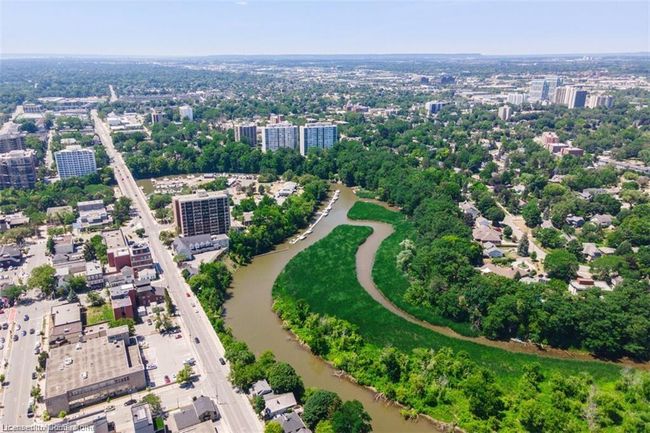 1044 Argyle Dr, House other with 4 bedrooms, 3 bathrooms and 10 parking in Oakville ON | Image 11