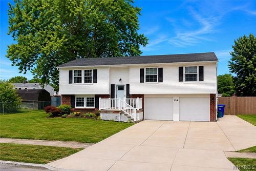 154 Garry Dr, West Seneca, NY, 14224-4502 | Card Image