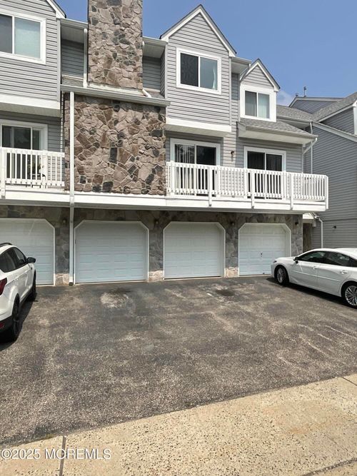 411 Schley Ave, Toms River, NJ, 08755-2336 | Card Image
