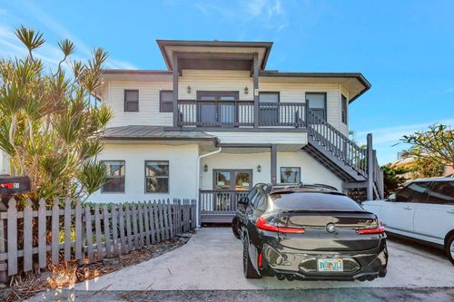 21 Oceanview Dr, Ocean Ridge, FL, 33435-7314 | Card Image