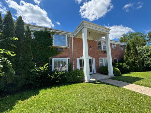 4-435 Burlington Ave, Downers Grove, IL, 60515-5115 | Card Image