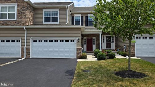 120 Aubrey Ln, ROYERSFORD, PA, 19468-2842 | Card Image