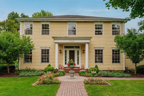 19635 Avondale Drive, Brookfield, WI, 53045 | Card Image