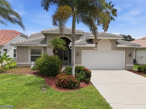 8137 Breton Cir, FORT MYERS, FL, 33912-4652 | Card Image