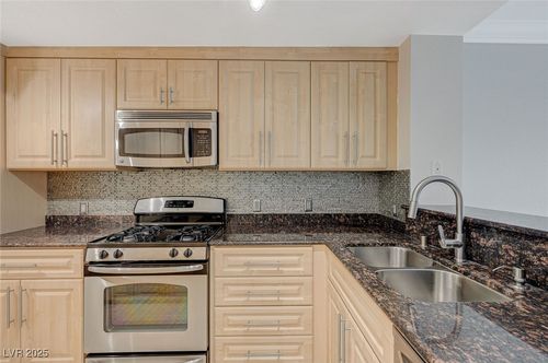 105-210 E Flamingo Rd, Las Vegas, NV, 89169-4793 | Card Image