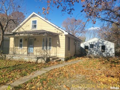 3121 E Carpenter Street, House other with 2 bedrooms, 1 bathrooms and null parking in Springfield IL | Image 1