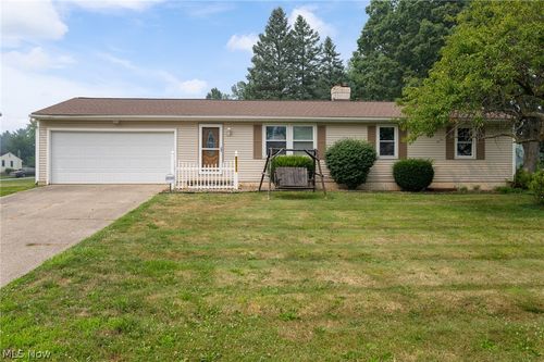 8311 Parkford St Nw, Massillon, OH, 44646-1461 | Card Image
