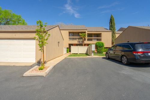1114 W Bloomington Dr S, St. George, UT, 84790-7553 | Card Image