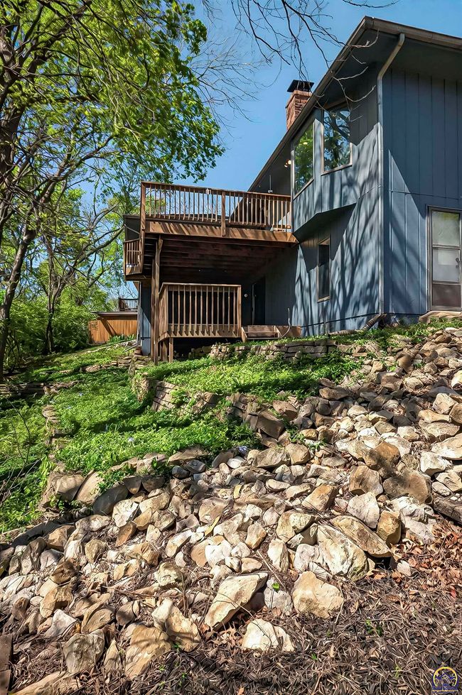3835 Sw Wood Valley Dr, House other with 5 bedrooms, 3 bathrooms and null parking in Topeka KS | Image 35