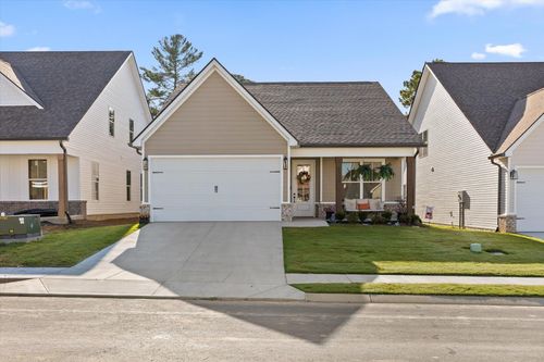 6530 Elizabeth Ann Way, Ooltewah, TN, 37363-2705 | Card Image