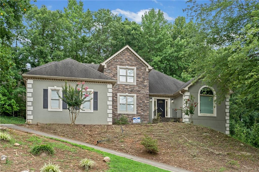 Windsor Wood Dr, Roswell, GA 30075