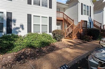 713 Ironwood Drive, House attached with 2 bedrooms, 2 bathrooms and null parking in Yorktown VA | Image 3