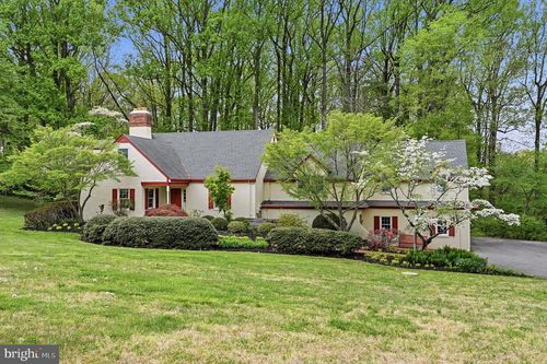 124 Tally Ho Dr, CHADDS FORD, PA, 19317-9721 | Card Image
