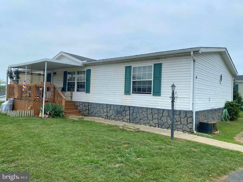 Greenbriar Cir, Lancaster, PA 17603
