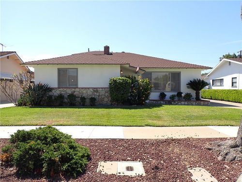 1324 E Madison, Orange, CA, 92867 | Card Image