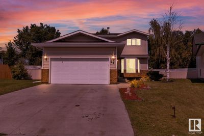 24 Parkhill Cres, House other with 4 bedrooms, 4 bathrooms and 4 parking in Wetaskiwin AB | Image 2