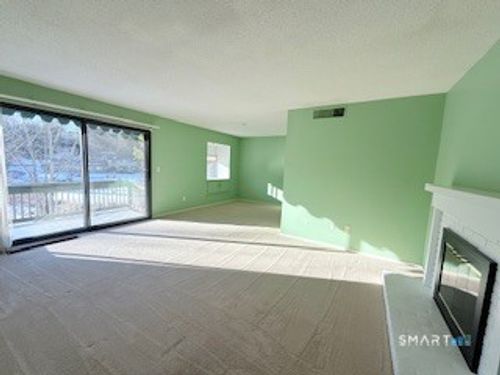 e-318 Heritage Vlg, Southbury, CT, 06488-1746 | Card Image