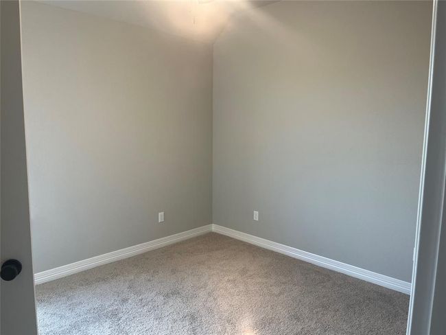 643 Longhorn Trl, House other with 4 bedrooms, 2 bathrooms and 2 parking in Angleton TX | Image 4
