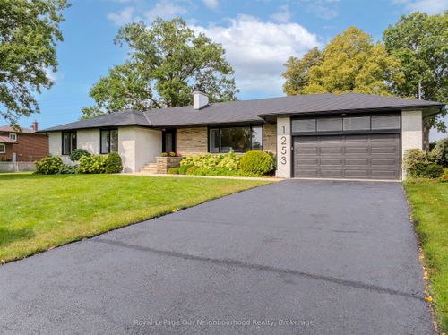 1253 Melton Dr, Mississauga, ON, L4Y1L6 | Card Image