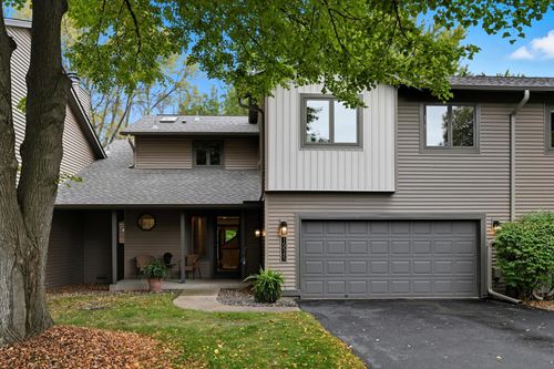 15545 41st Ave N, Plymouth, MN, 55446-2620 | Card Image