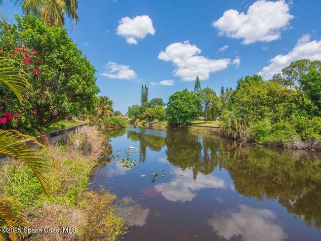 344 Concha Dr, House other with 3 bedrooms, 2 bathrooms and null parking in Sebastian FL | Image 6