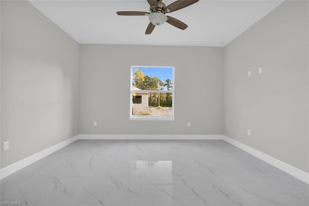 Residential in LEHIGH ACRES 5