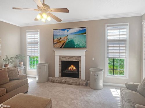 2009 Briardale Dr, Iowa Falls, IA, 50126-1615 | Card Image